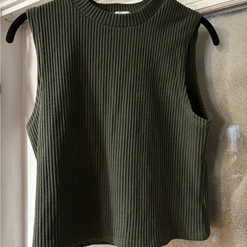 Blue Rain Crop Green Ribbed Muscle Tee size large‎ comfy stretchy material
